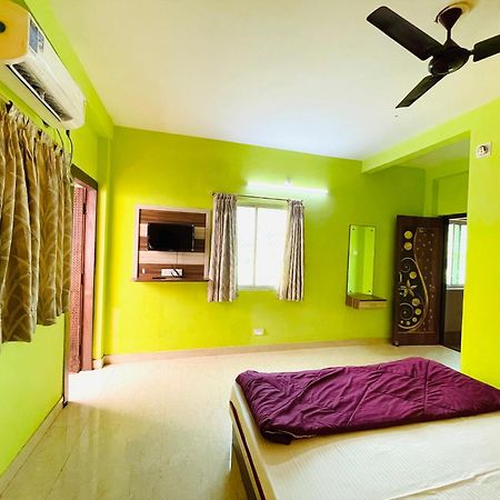 Hotel Falcon House ! Puri - Shriyash Group Bagian luar foto